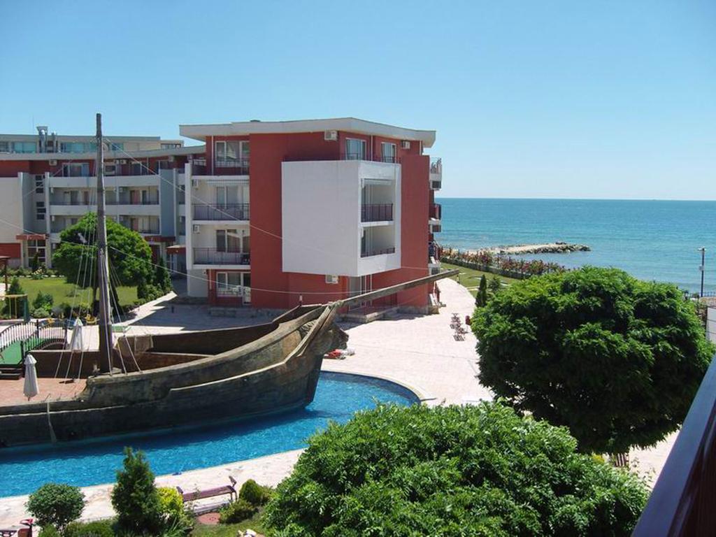 Gt Privilege Fort Beach Apartments النايت المظهر الخارجي الصورة