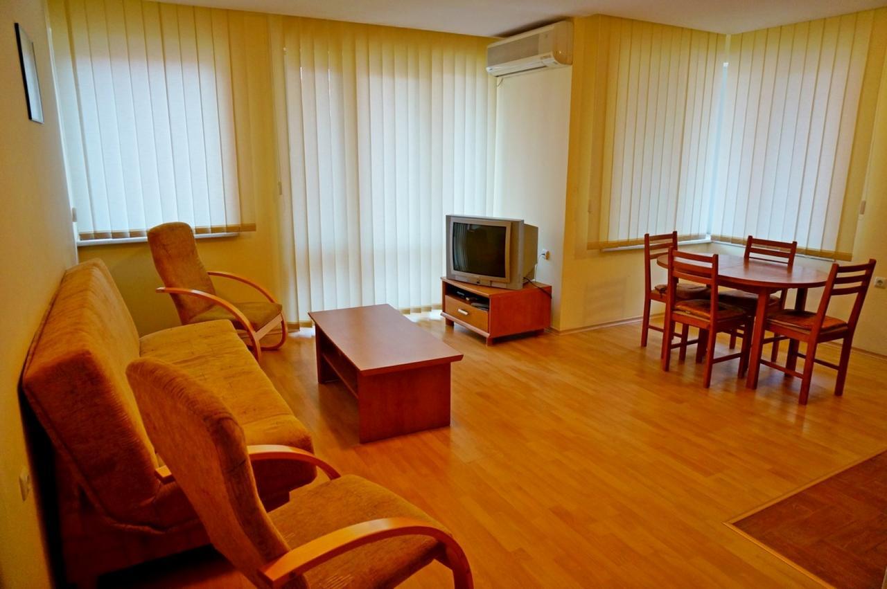 Gt Privilege Fort Beach Apartments النايت المظهر الخارجي الصورة