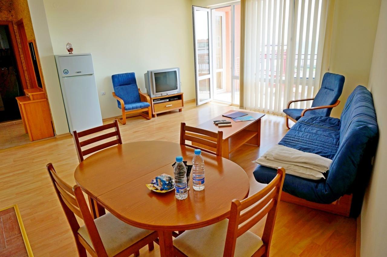 Gt Privilege Fort Beach Apartments النايت المظهر الخارجي الصورة