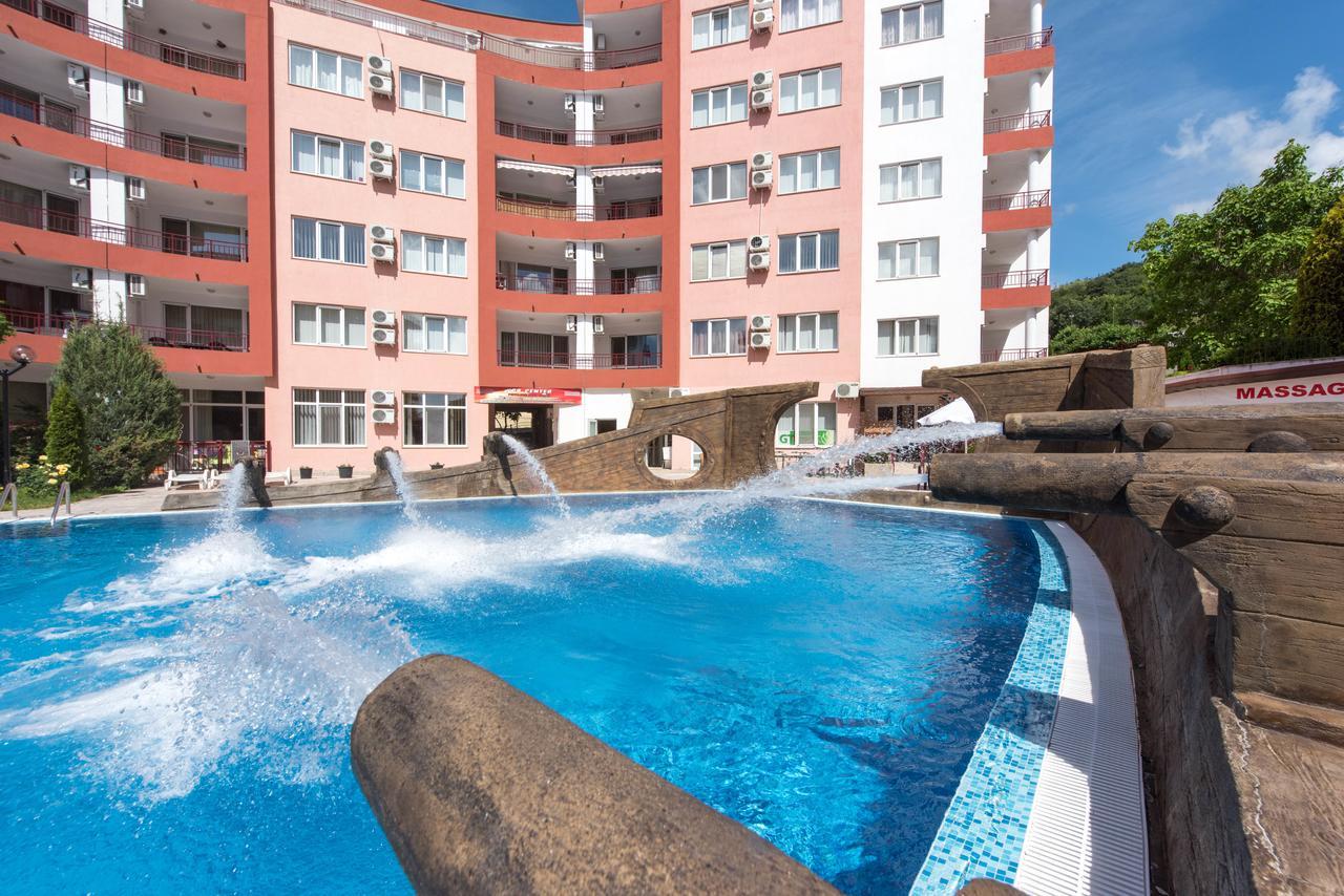 Gt Privilege Fort Beach Apartments النايت المظهر الخارجي الصورة